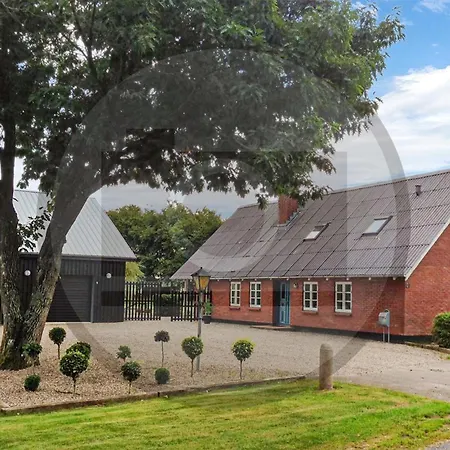 Hébergement de vacances Lovely In With Wifi Gram